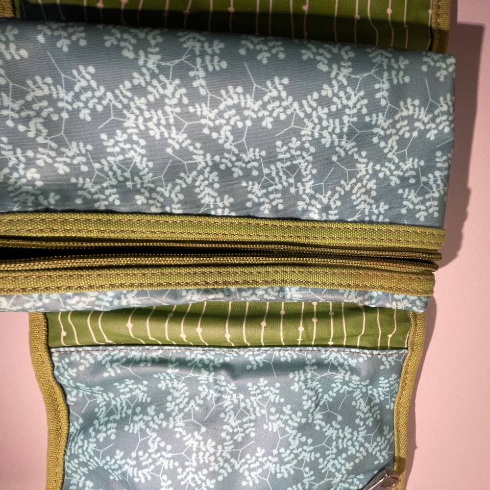 Fossil Cosmetic Bag - Picture 3 of 9